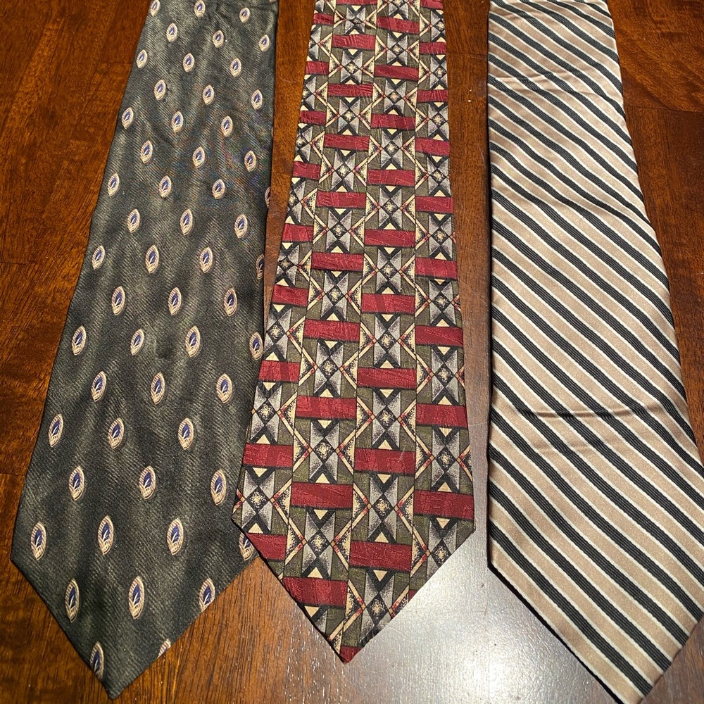 🗣TIE BUNDLE🗣